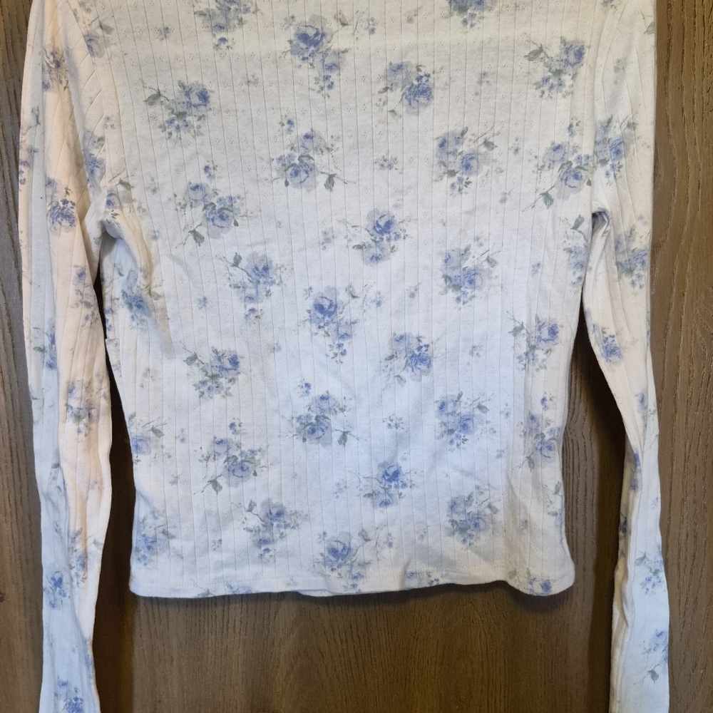 Aeropostale Long Sleeve Dainty Floral Ruched Pointelle Top Soft Crop Cottagecore - Picture 6 of 6